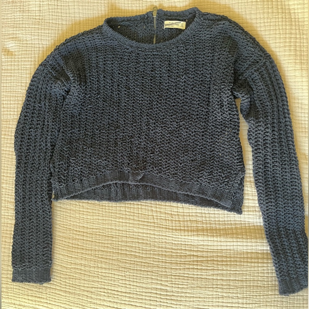 Abercrombie & Fitch Navy Knit Sweater – Size XS